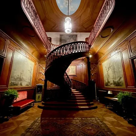 Holiday home Chateau De *